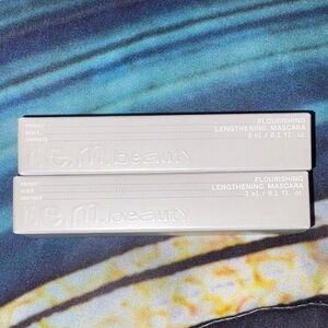 r.e.m. beauty Flourishing Lengthening Mascara - Black